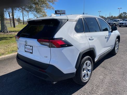 Used 2024 Toyota RAV4 LE image 7