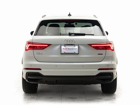 New 2025 Audi Q3 2.0T Premium image 31