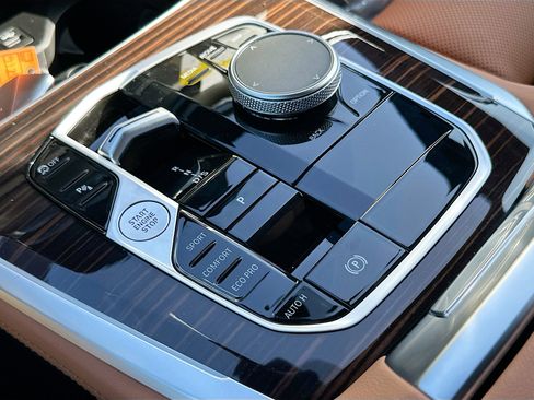 New 2026 BMW X5 sDrive40i w/ Premium Package image 14