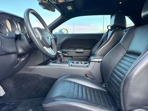 Used 2012 Dodge Challenger R/T image 13