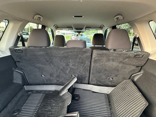 Certified 2025 Nissan Rogue SV AWD/4WD image 16