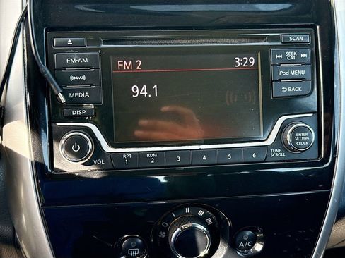 Used 2018 Nissan Versa Note SV image 15