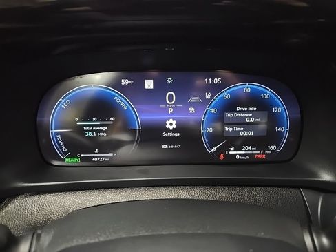 Used 2024 Toyota Crown XLE image 21