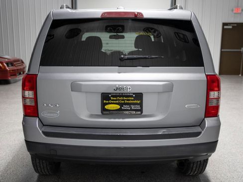 Used 2015 Jeep Patriot Latitude image 5