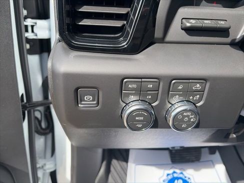 New 2026 GMC Sierra 2500 AT4 w/ AT4 Premium Plus Package image 19