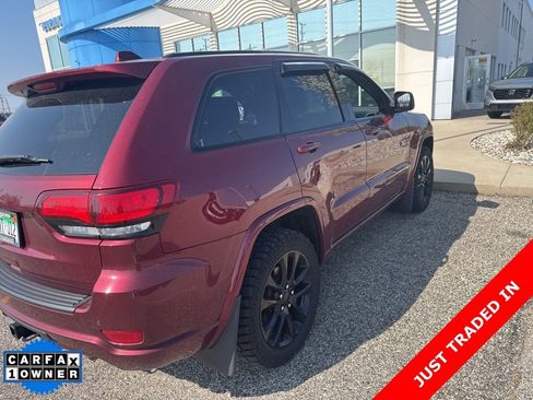 Used 2022 Jeep Grand Cherokee Laredo X AWD/4WD image 4