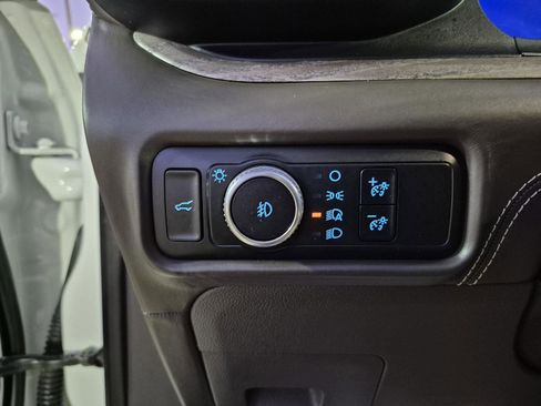 Certified 2020 Ford Explorer Platinum w/ Premium Technology Package image 21