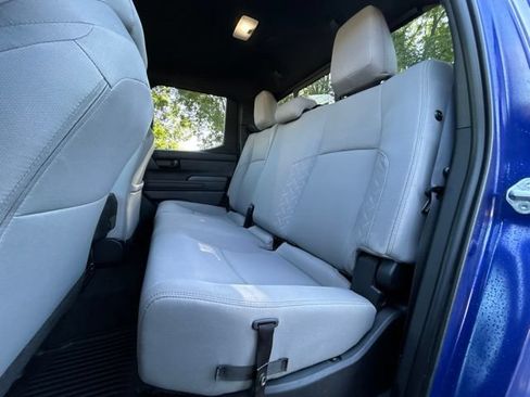 Certified 2024 Toyota Tacoma SR5 AWD/4WD image 44