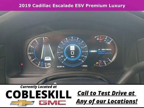 Used 2019 Cadillac Escalade ESV Premium Luxury AWD/4WD image 25