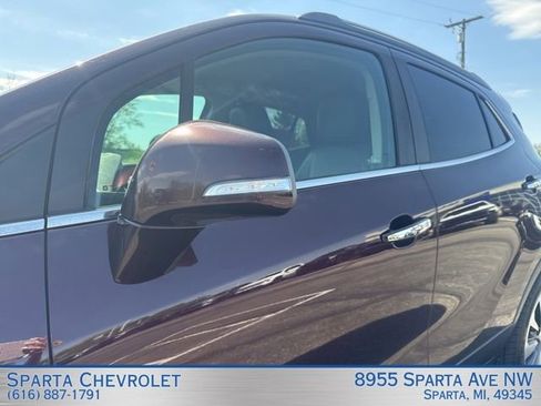 Used 2017 Buick Encore Essence FWD image 8