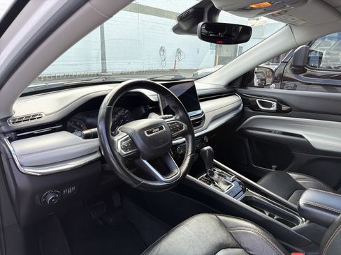 Used 2022 Jeep Compass Limited AWD/4WD image 9
