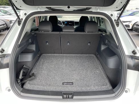 Used 2025 Volkswagen Tiguan S FWD image 5