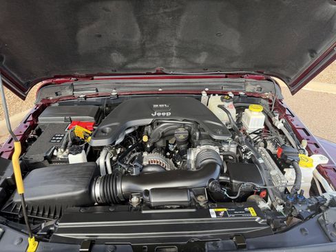 Used 2021 Jeep Gladiator Overland w/ Popular Equipment Package image 37