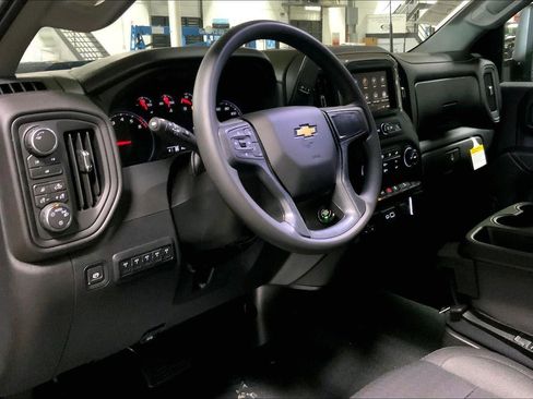 New 2026 Chevrolet Silverado 2500 Custom w/ Custom Value Package AWD/4WD image 7
