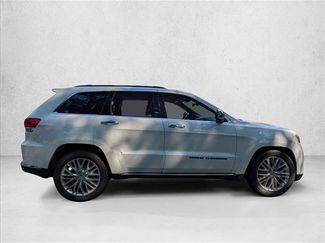 Used 2017 Jeep Grand Cherokee Summit RWD video 4