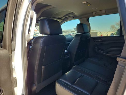 Used 2020 Chevrolet Tahoe LT w/ Luxury Package image 12