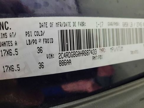 Used 2017 Dodge Grand Caravan SE image 40