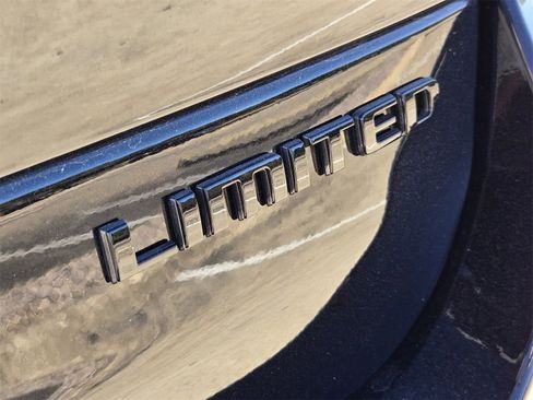 New 2025 Jeep Grand Cherokee L Limited w/ Black Appearance Package image 11