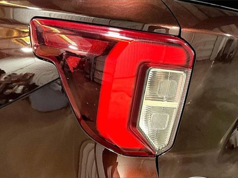 Used 2020 Ford Explorer ST w/ ST Street Pack image 8