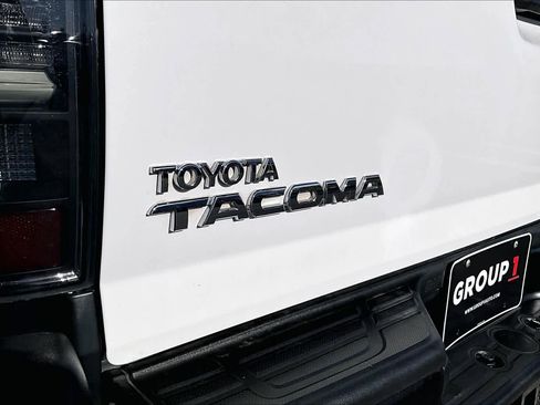 Used 2015 Toyota Tacoma 4x4 Double Cab w/ SR5 Package image 31
