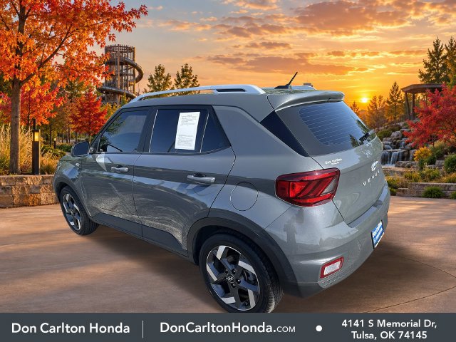 Used 2025 Hyundai Venue SEL FWD image 7