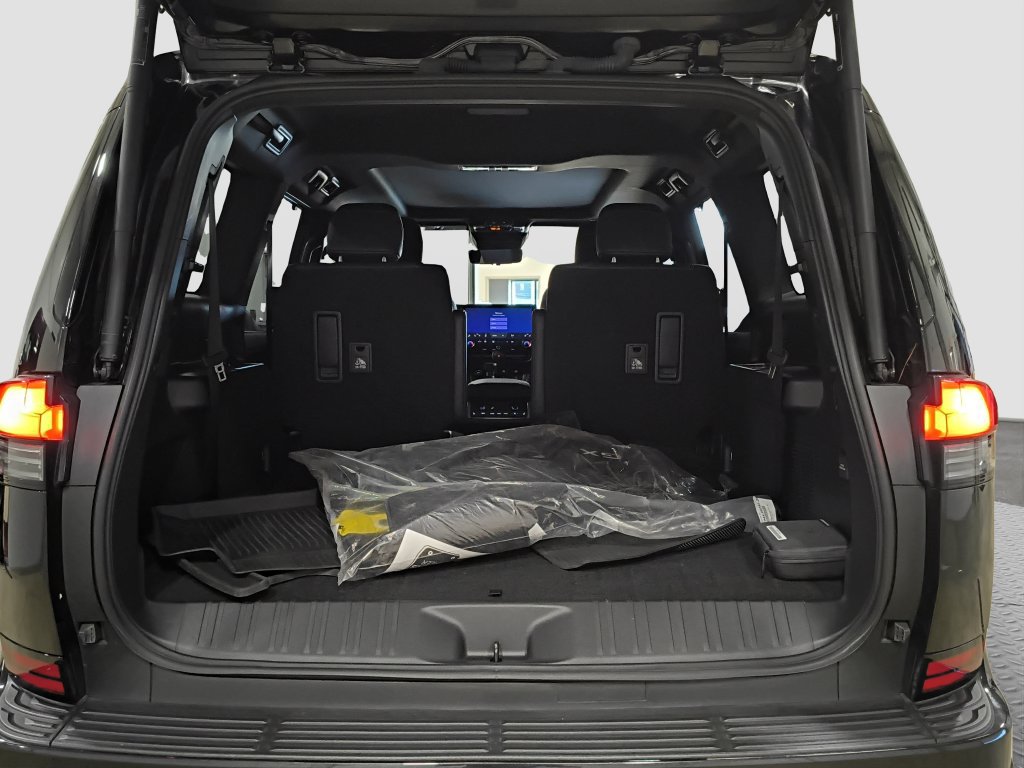 Used 2024 Lexus GX 550 w/ Accessory Package (Z1) AWD/4WD image 25