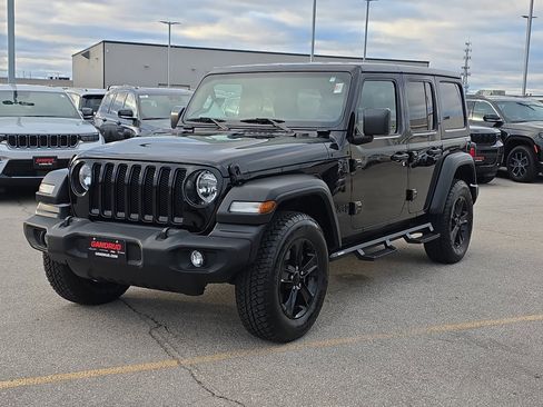 Used 2021 Jeep Wrangler Unlimited Sport image 3
