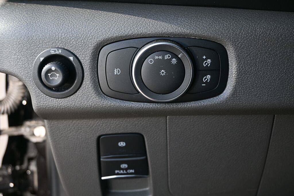 Used 2025 Ford Transit 350 XLT RWD image 9