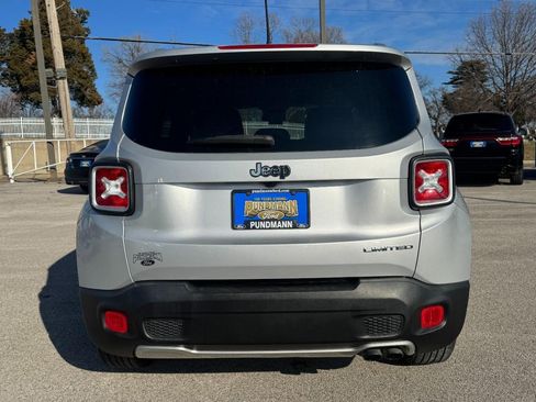 Used 2017 Jeep Renegade Limited image 4