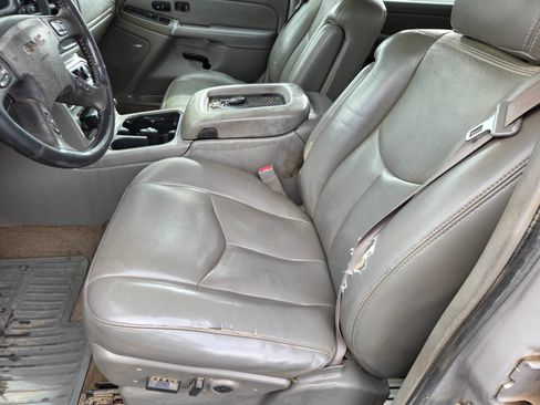 Used 2005 GMC Sierra 2500 SLT w/ Heavy-Duty Power Package image 7