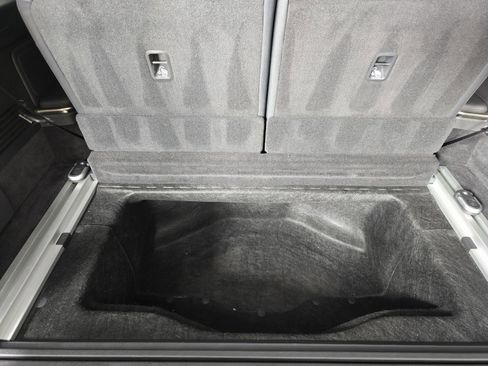 Used 2024 Rivian R1S Adventure image 26