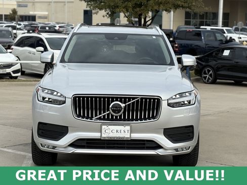 Used 2020 Volvo XC90 T6 Momentum image 2