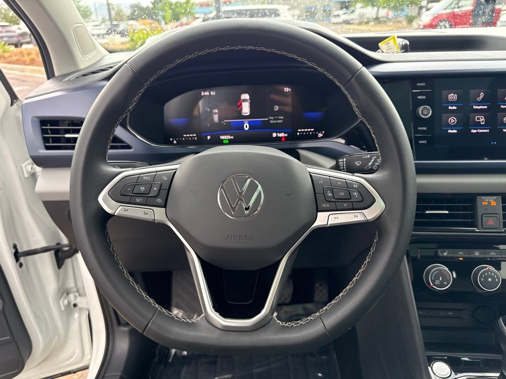 Certified 2023 Volkswagen Taos SE AWD/4WD image 15
