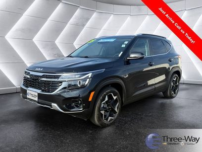 Used 2025 Kia Seltos EX w/ EX Sunroof Package