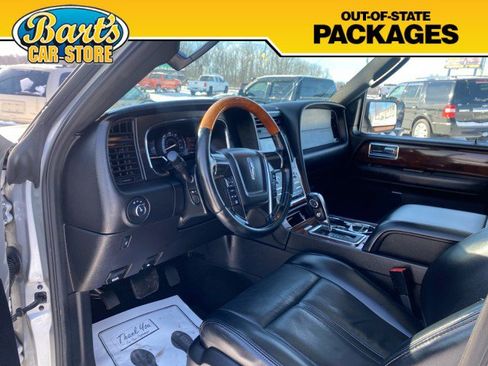 Used 2017 Lincoln Navigator Select image 29