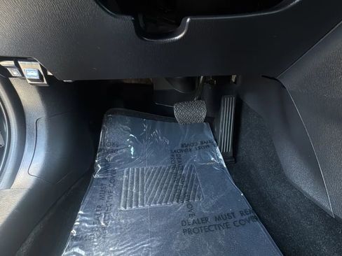 Used 2018 MAZDA MAZDA3 Sport FWD image 29