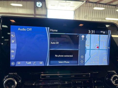 Used 2022 Toyota Highlander Platinum AWD/4WD image 22