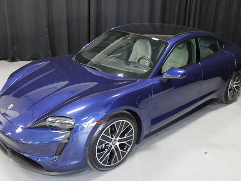 Certified 2021 Porsche Taycan image 8