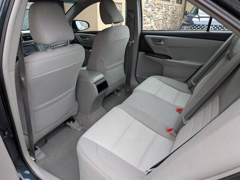 Used 2015 Toyota Camry LE FWD image 25