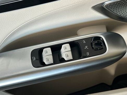 Certified 2024 Mercedes-Benz C 300 Sedan image 12