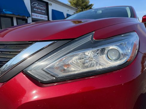 Used 2017 Nissan Altima 2.5 SV w/ Convenience Package image 28