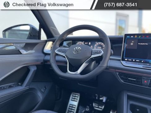 New 2026 Volkswagen Tiguan SE R-Line image 29