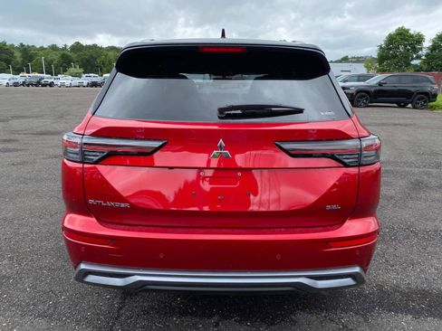 New 2025 Mitsubishi Outlander SEL image 4