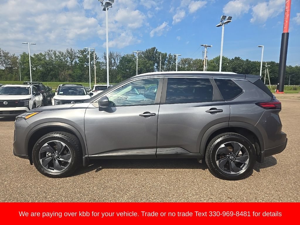 Used 2024 Nissan Rogue SV w/ SV Premium Package AWD/4WD image 4