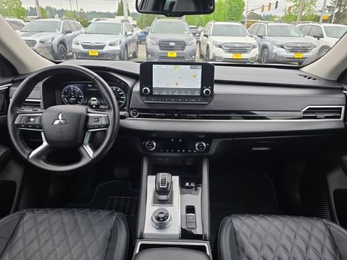 Used 2023 Mitsubishi Outlander SEL AWD/4WD image 11