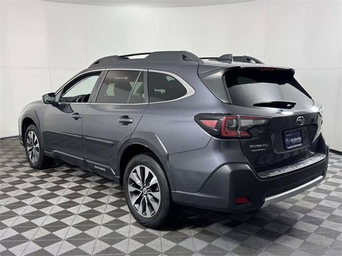 Used 2023 Subaru Outback Limited image 8