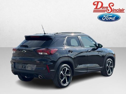 Used 2022 Chevrolet TrailBlazer RS w/ Sun and Liftgate Package FWD image 7