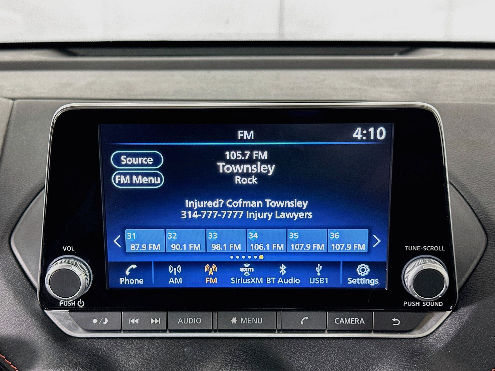 Used 2025 Nissan Sentra SR FWD image 21