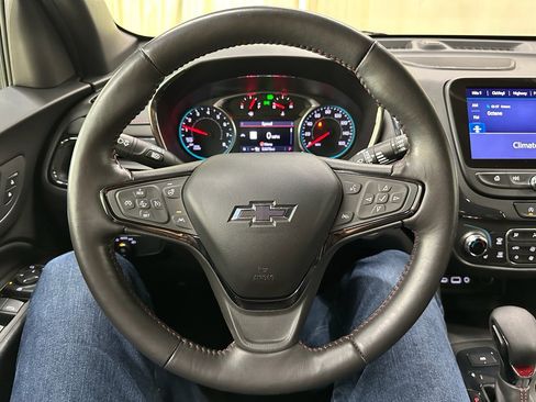 Certified 2022 Chevrolet Equinox RS w/ RS Leather Package image 25
