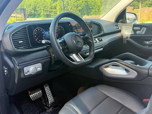 Used 2026 Mercedes-Benz GLS 450 4MATIC image 8